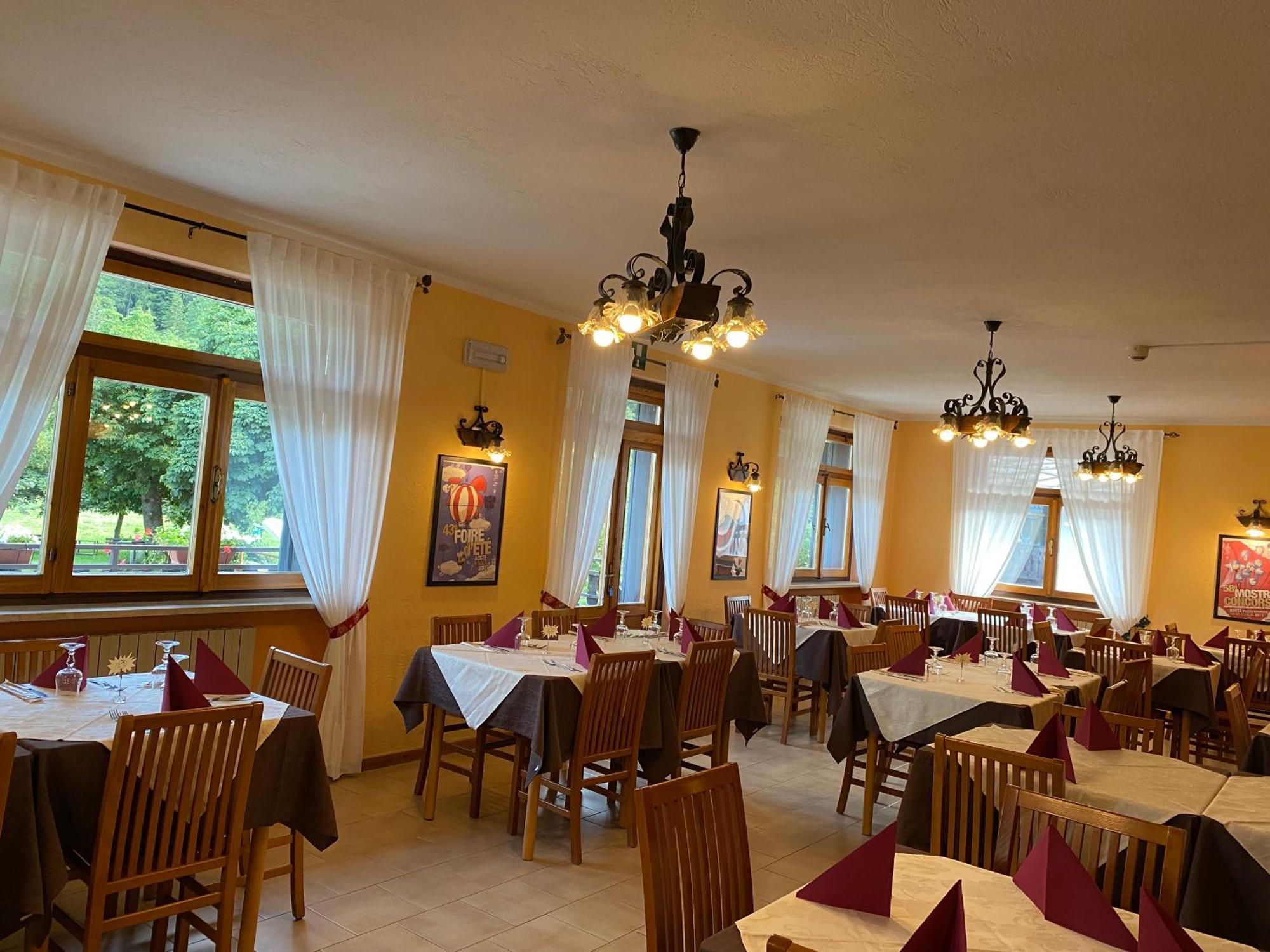 Hotel Col Serena Etroubles Exterior photo